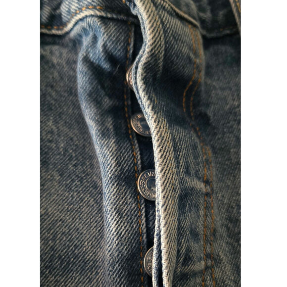 Levi's 501 Demin Shorts Button Fly Ladies W32 - Picture 9 of 9